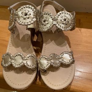 Girl’s Jack Rogers Wedge Heel Sandal size 4 Gold